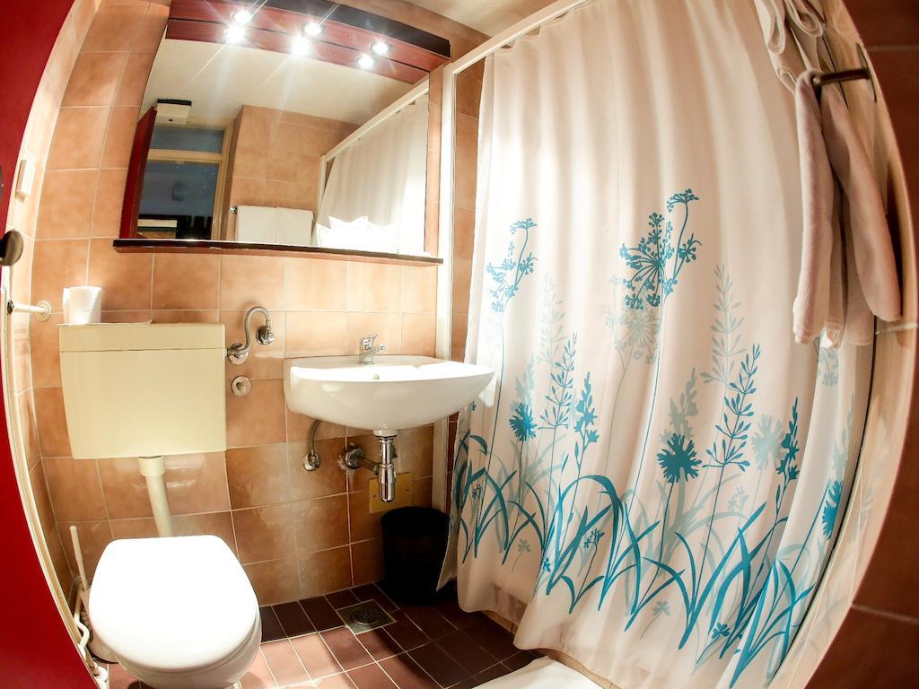 Motel Plitvice Zagreb Rom bilde