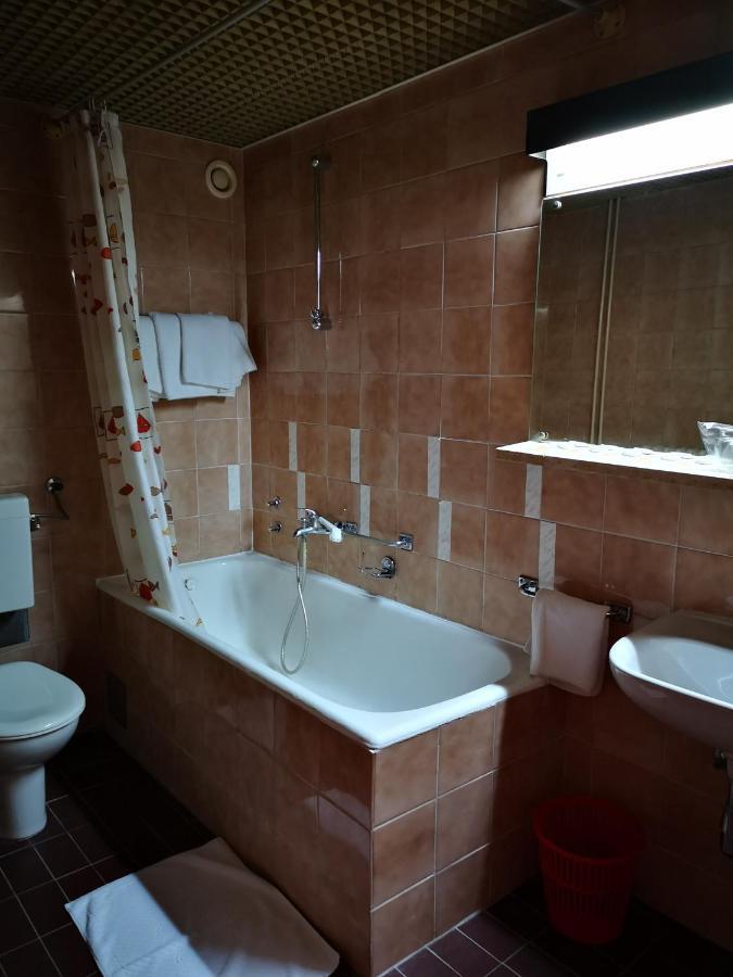 Motel Plitvice Zagreb Eksteriør bilde